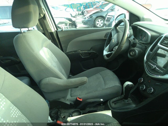 Chevrolet SONIC LT 2018 1G1JG6SH3J4100652 Image 6