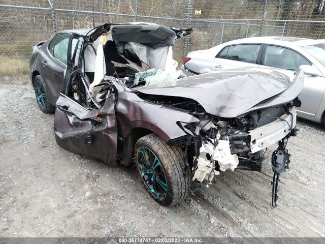 2019 4T1B11HK1KU755361 главное изображение