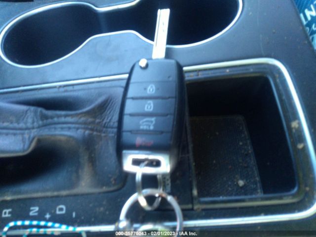 5XYPG4A35GG098473 KIA SORENTO LX