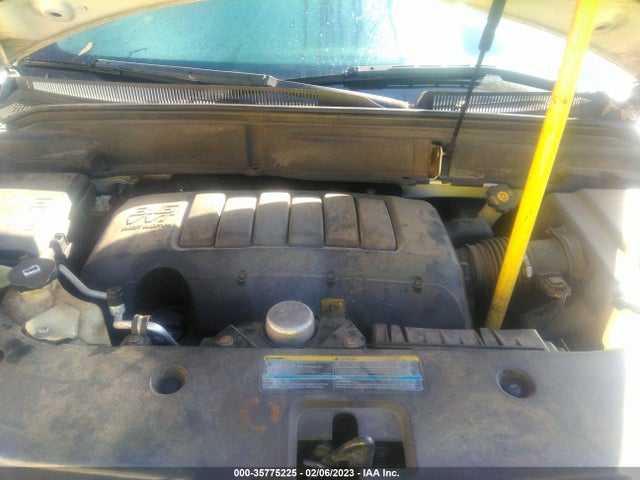 GMC Acadia 2010 1GKLRMED0AJ168159 Image 11
