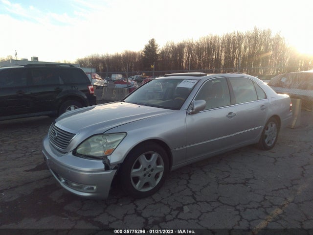 Lexus LS 430 2004 JTHBN36FX40126183 Image 2