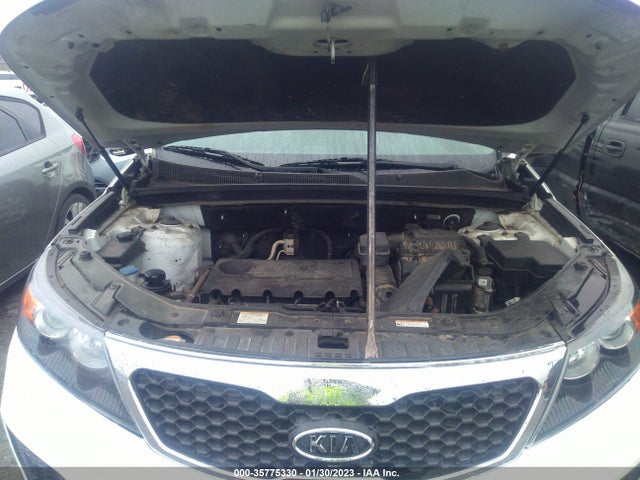 2012 KIA SORENTO LX VIN: 5XYKT3A10CG253908