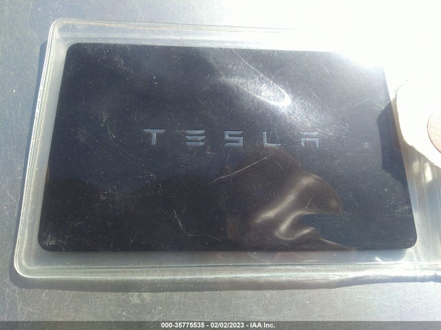 Tesla Model Y 2020 5YJYGDEE0LF058335 Image 3