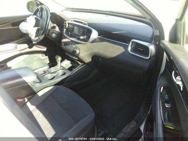 5XYPGDA32GG156264 KIA SORENTO LX