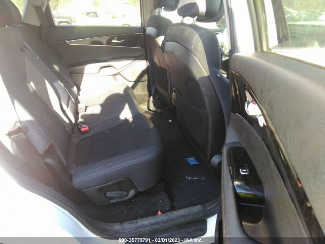 5XYPGDA32GG156264 KIA SORENTO LX