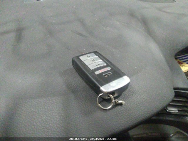 19UDE2F72KA014967 Acura Ilx Pkg