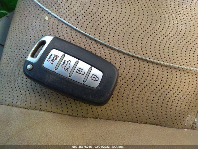 2011 HYUNDAI ELANTRA LTD PZEV VIN: KMHDH4AEXBU160812