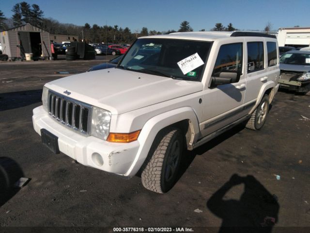 1J8HG48N88C246805 Jeep Commander Sport