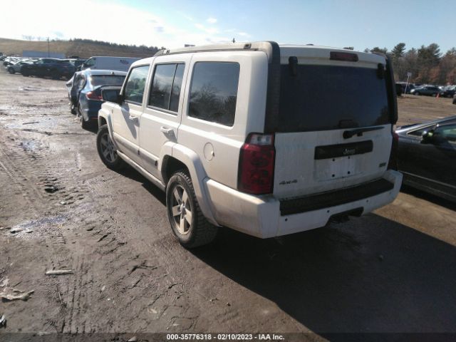 1J8HG48N88C246805 Jeep Commander Sport