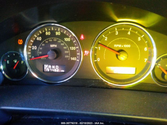 1J8HG48N88C246805 Jeep Commander Sport