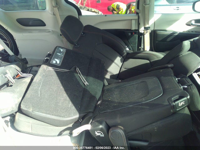 Chrysler Pacifica Touring Plus 2018 2C4RC1FG5JR262080 Image 10