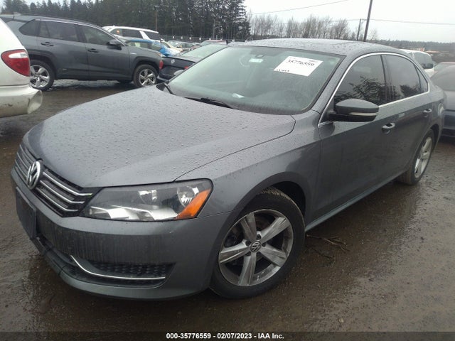 Volkswagen Passat Se W/sunroof 2013 1VWBP7A37DC003954 Image 2