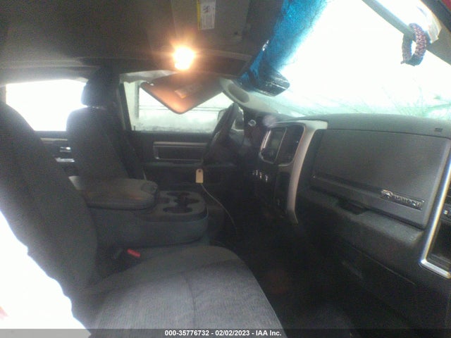 3C6UR5DL5JG275988 RAM 2500 Big Horn