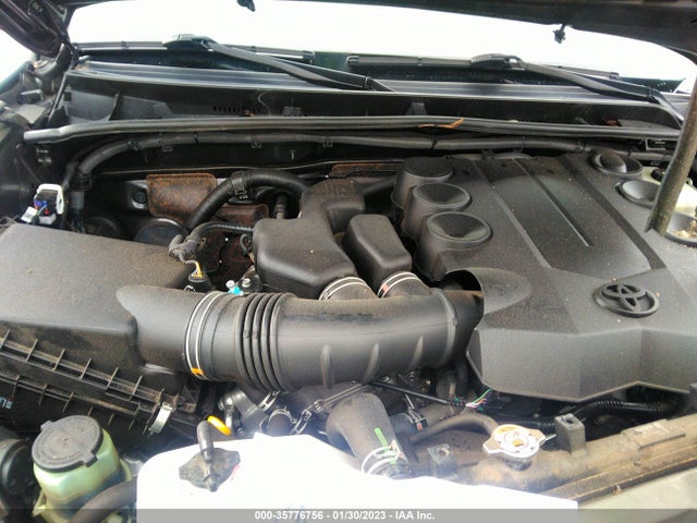 Toyota 4RUNNER SR5 2019 JTEBU5JR2K5623323 Image 10