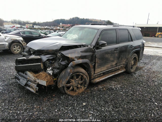 Toyota 4RUNNER SR5 2019 JTEBU5JR2K5623323 Image 2