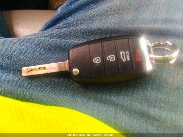 5XXGT4L34JG247217 KIA Optima S