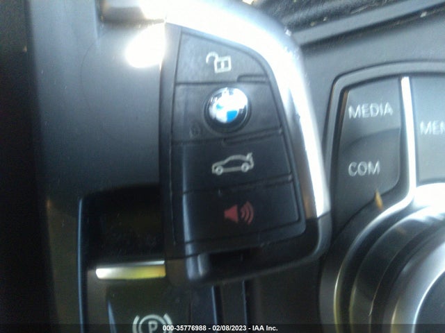 2018 BMW X1, VIN: WBXHT3C34J3H31165
