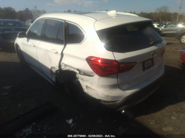 2018 BMW X1, VIN: WBXHT3C34J3H31165
