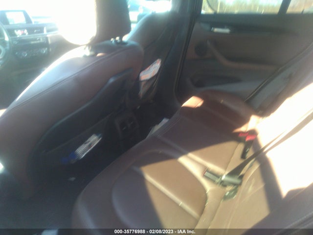 2018 BMW X1, VIN: WBXHT3C34J3H31165