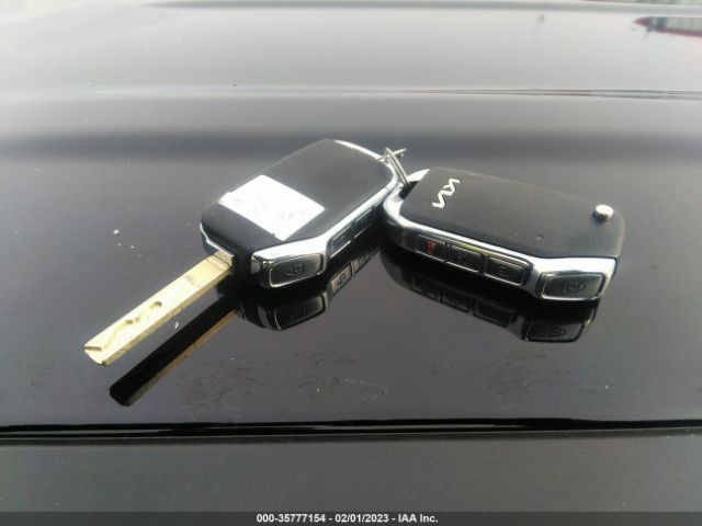 KNDJ23AU9N7810954 KIA SOUL LX