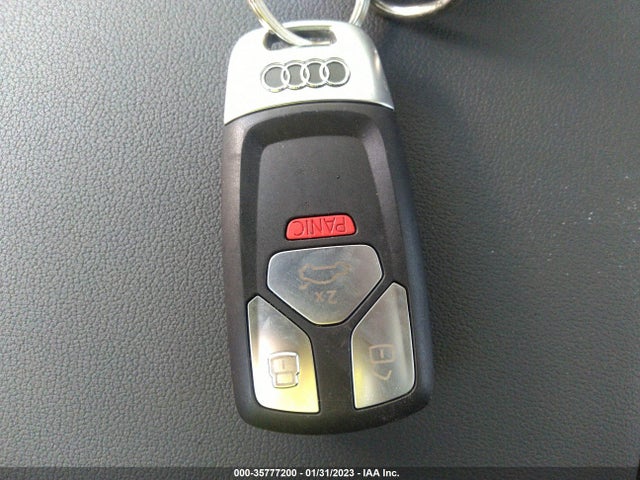 WAUABAF46MN016031 Audi A4 Sedan Premium
