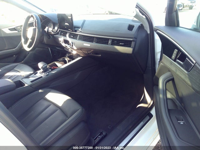 WAUABAF46MN016031 Audi A4 Sedan Premium
