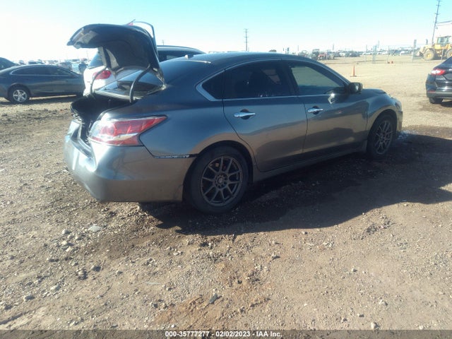 Nissan Altima 2.5 S 2015 1N4AL3AP1FC467143 Image 4