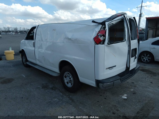 Chevrolet EXPRESS CARGO VAN 2018 1GCWGAFG1J1904354 Image 3
