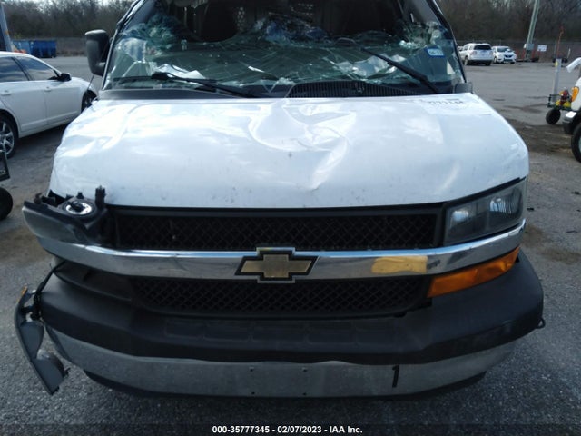 Chevrolet EXPRESS CARGO VAN 2018 1GCWGAFG1J1904354 Image 6