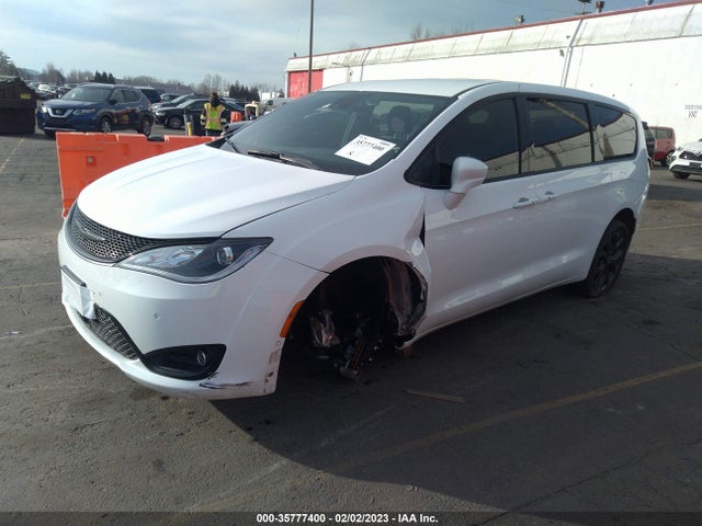 Chrysler Pacifica Touring 2020 2C4RC1FG1LR108792 Image 2