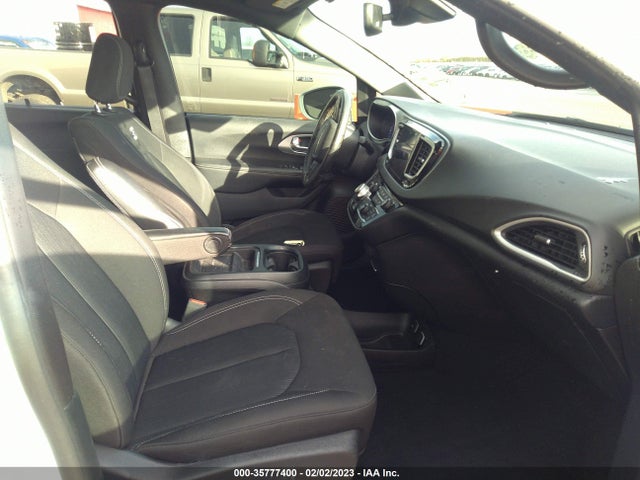 Chrysler Pacifica Touring 2020 2C4RC1FG1LR108792 Image 5