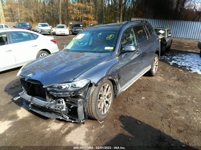 BMW X7 2021 5UXCW2C00M9E98772 Image 2