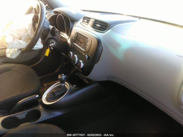 KNDJN2A28H7492684 KIA Soul Base
