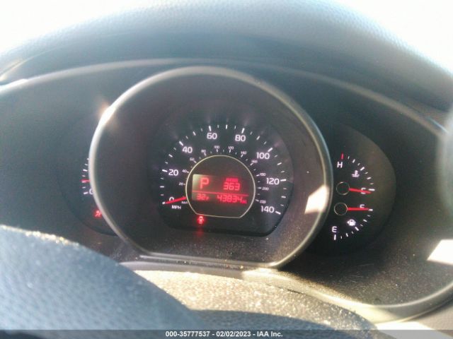 KNDJN2A28H7492684 KIA Soul Base