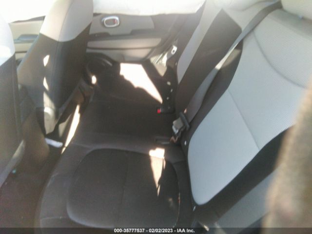KNDJN2A28H7492684 KIA Soul Base