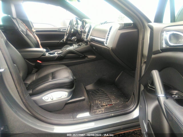 2016 Porsche Cayenne, VIN: WP1AA2A25GKA08721