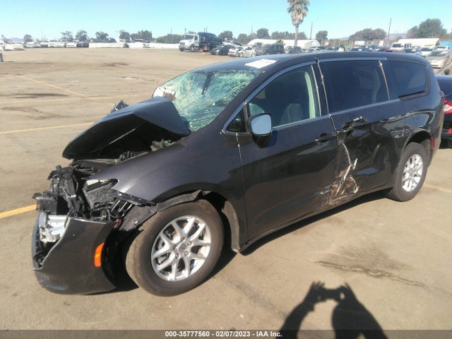 2C4RC1CGXNR154953 Chrysler Voyager Lx