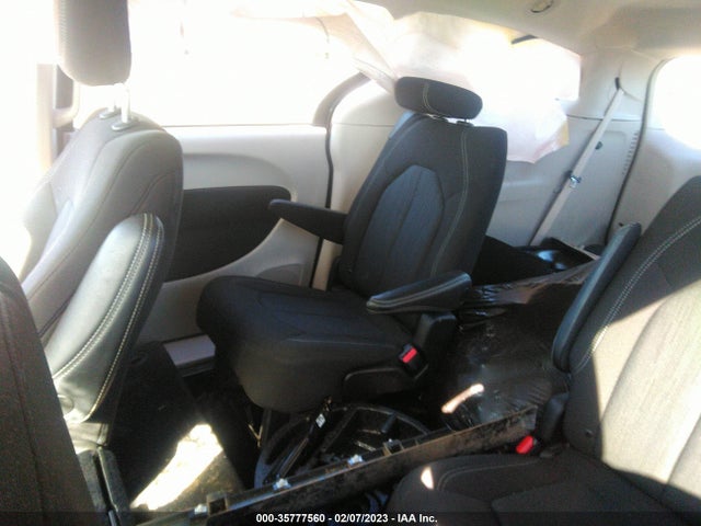 2C4RC1CGXNR154953 Chrysler Voyager Lx