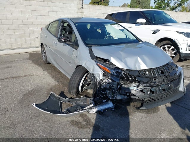 2022 Toyota Prius, VIN: JTDKAMFP0N3214462