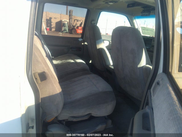 1993 CHEVROLET SUBURBAN K1500 VIN: 1GNFK16K3PJ362015