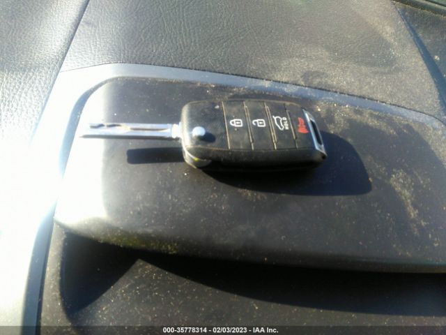 5XYKT3A61EG461553 KIA SORENTO LX