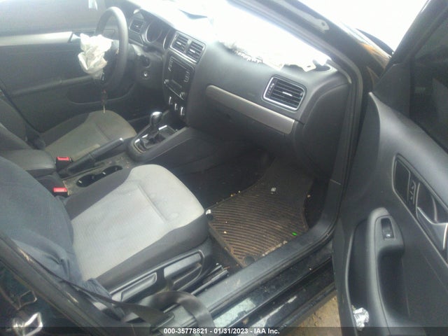 3VW2B7AJ0JM213870 Volkswagen Jetta 1.4t S