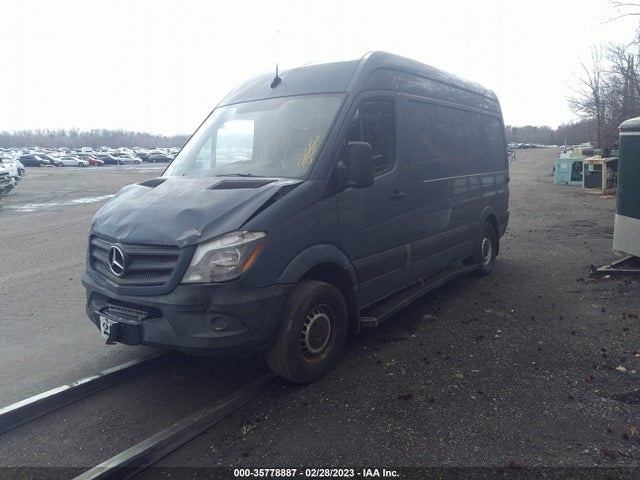 2018 MERCEDES-BENZ SPRINTER CARGO VAN VIN: WD3PE7CD8JP644520