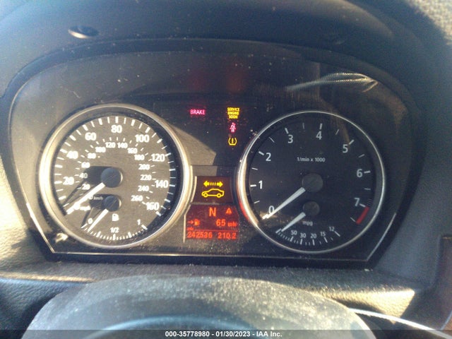 BMW 3 Series 330xi 2006 WBAVD33556KV61081 Image 8
