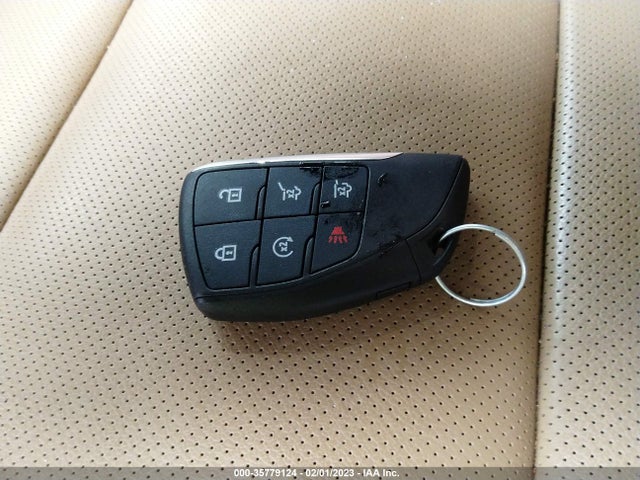 2021 Chevrolet Suburban, VIN: 1GNSKFKDXMR141592