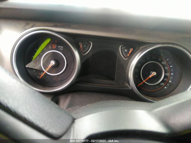 1C4HJXDG5JW154377 Jeep Wrangler Unlimited Sport