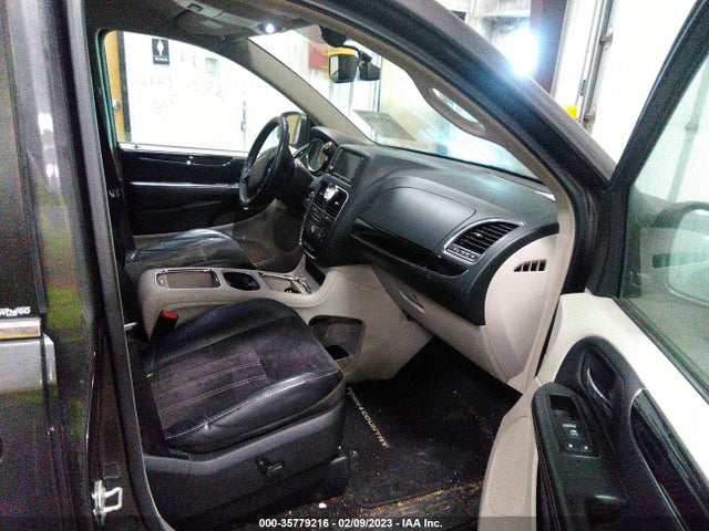 2014 CHRYSLER TOWN & COUNTRY TOURING-L 30TH VIN: 2C4RC1CG7ER251530