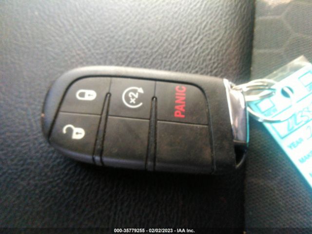 3C4NJCBB1JT102365 Jeep Compass Latitude