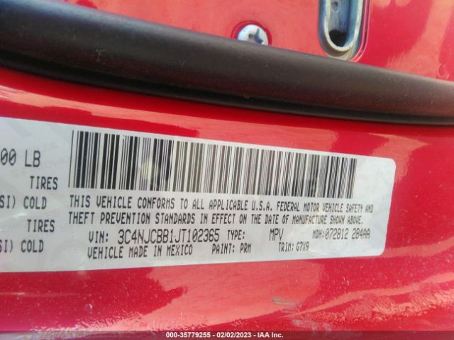 3C4NJCBB1JT102365 Jeep Compass Latitude