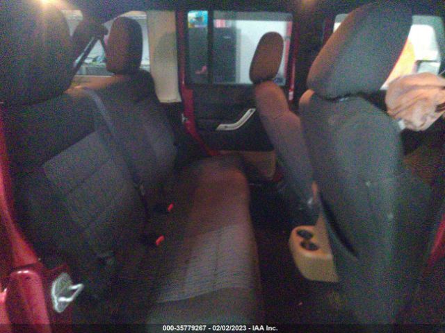 1J4HA5H11BL572328 Jeep Wrangler Unlimited Sahara